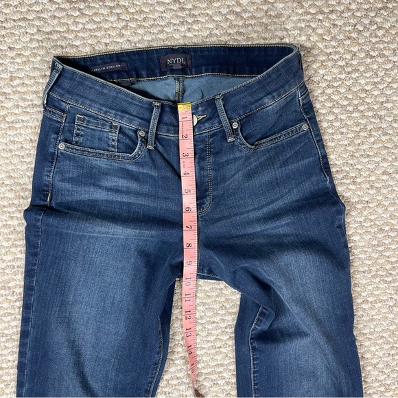 NYDJ Marilyn Straight Capris - Picture 10 of 11